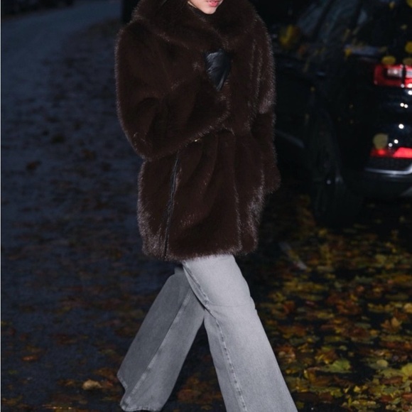 Zara Women's Dark Brown Teddy Jacket - Picture 4 of 5